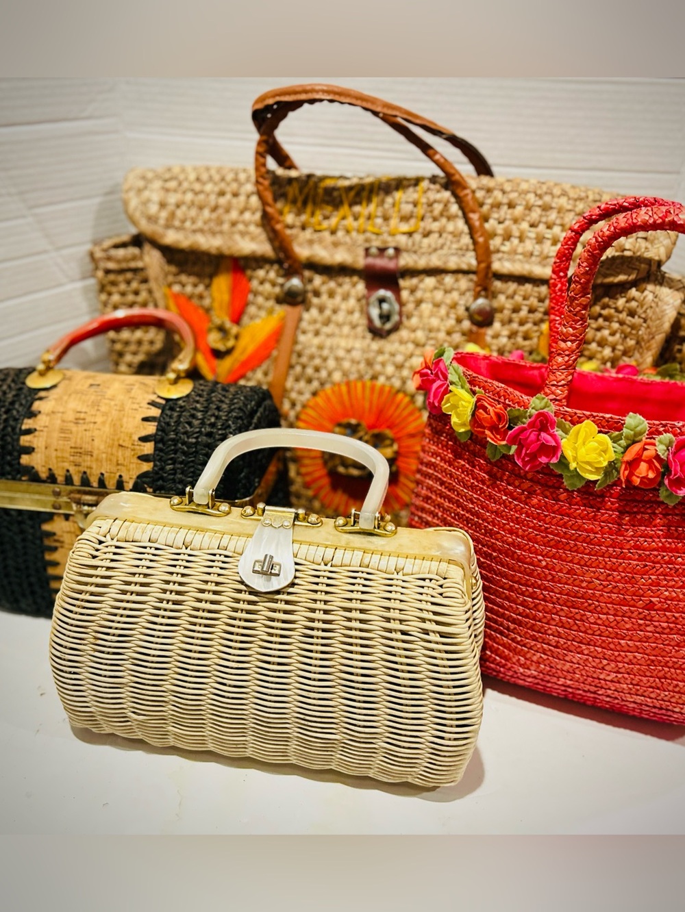 Bundle Lot of 4 Vintage Summer Straw Woven Wicker Bags Purses Handbags Totes - Picture 4 of 14